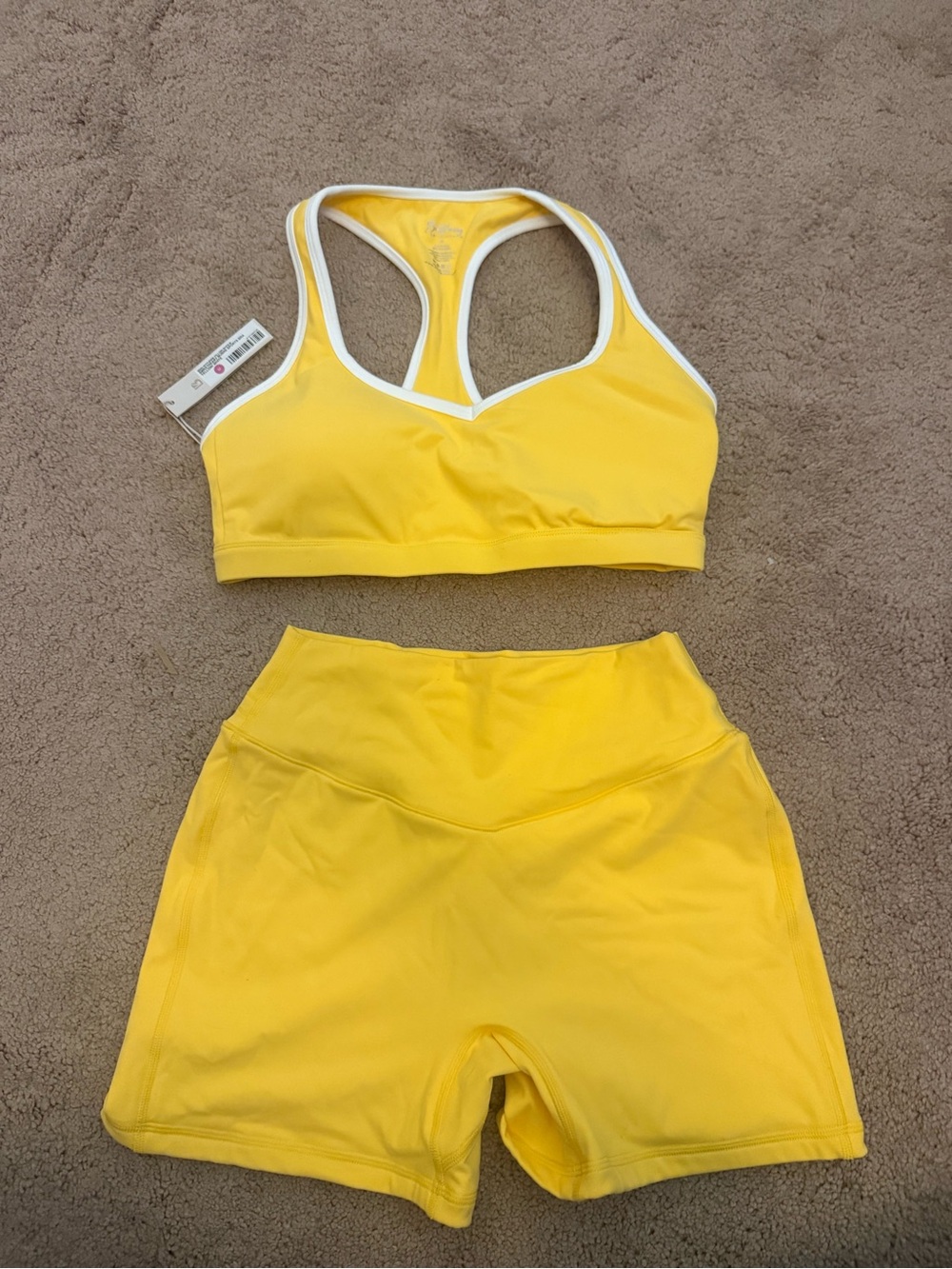 Buffbunny Yellow Women’s Active Shorts & Sports Bra Set